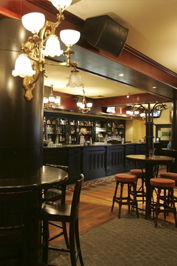 Waxy's Irish Pub - Accommodation Whitsundays 1