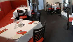 Bushman Hotel - Accommodation Whitsundays 1