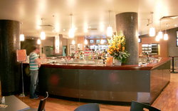 Ryans Paragon Hotel - Accommodation Whitsundays 2