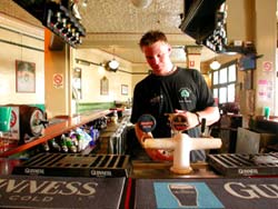 Mercantile Hotel - Accommodation Whitsundays 2