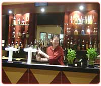 Brown Jug Hotel - Accommodation Whitsundays 1