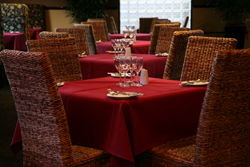 Hotel LA - Accommodation Whitsundays 2