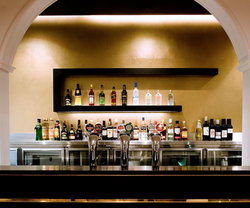 The Sussex Hotel - Accommodation Whitsundays 2