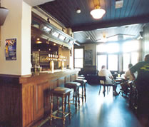 Australian Youth Hotel - Accommodation Whitsundays 2