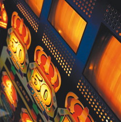 Diamonds Bar And Gaming - Accommodation Whitsundays 3