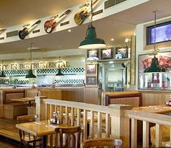 Hard Rock Cafe - Accommodation Whitsundays 3