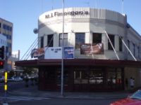 MJ Finnegans Irish Pub - Accommodation Whitsundays 2