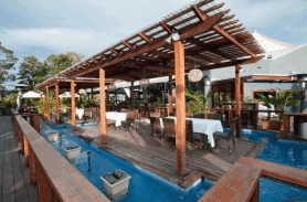Boat House Tavern - Accommodation Whitsundays 1