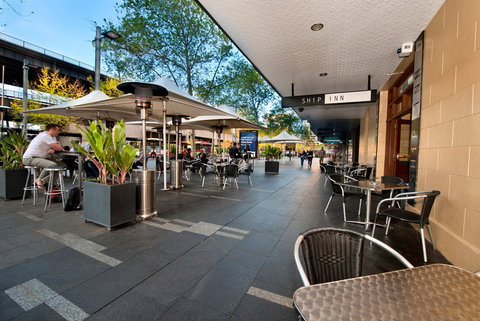 Ship Inn - Accommodation Whitsundays 0