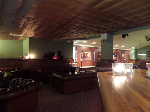 Castle Hill Tavern - Accommodation Whitsundays 4