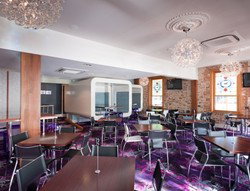 Arab Steed Hotel - Accommodation Whitsundays 0