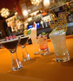 Crown And Sceptre Hotel - Accommodation Whitsundays 2