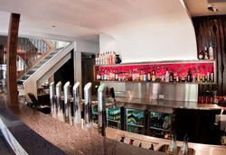 Griffins Head Hotel - Accommodation Whitsundays 1