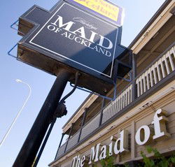 Maid Of Auckland Hotel - Accommodation Whitsundays 3