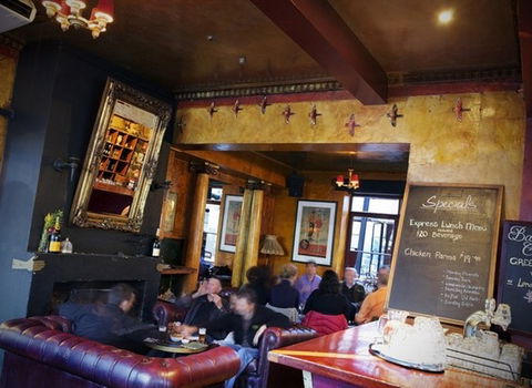 Provincial Hotel - Accommodation Whitsundays 2