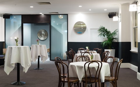 Metropolitan Hotel - Accommodation Whitsundays 2