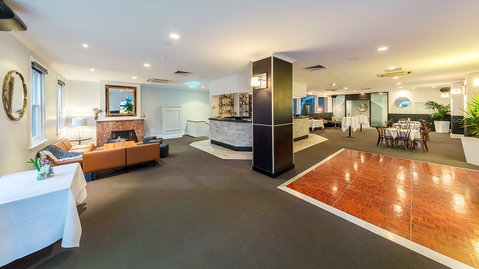 Metropolitan Hotel - Accommodation Whitsundays 4