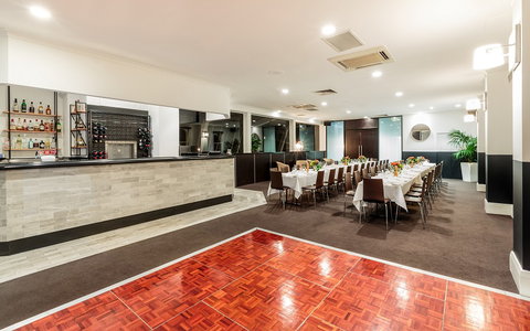 Metropolitan Hotel - Accommodation Whitsundays 6
