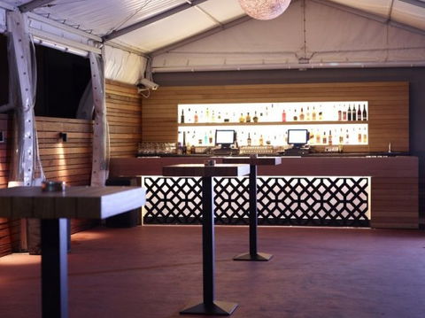 The Motel Nightclub - Accommodation Whitsundays 2