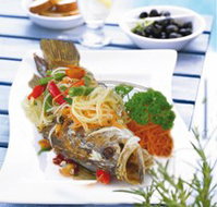 Siam Samrarn Thai Restaurant - Accommodation Whitsundays