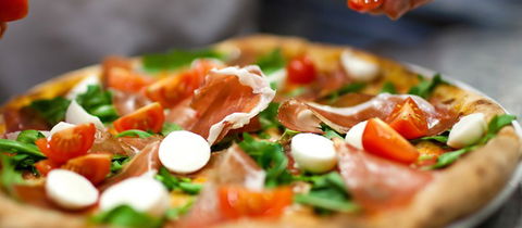 Camelot Gourmet Pizza - Accommodation Whitsundays 1