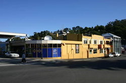 TRC Hotel - Accommodation Whitsundays 0
