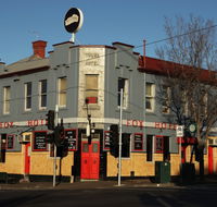 The Fox Hotel - Accommodation Whitsundays