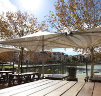 The Royal On The Waterfront - Accommodation Whitsundays