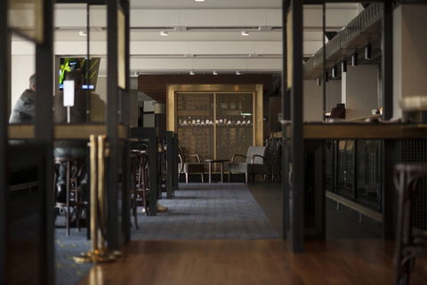 The Royal On The Waterfront - Accommodation Whitsundays 1