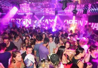 Club Liv - Accommodation Whitsundays 1