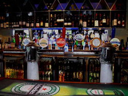 The Apollo Bay Hotel - Accommodation Whitsundays 1