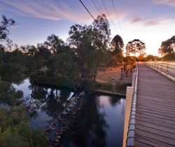 Premier Hotel - Accommodation Whitsundays 1