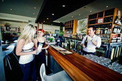 Henry Rous Tavern Hotel - Accommodation Whitsundays 3