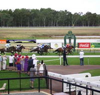 Pinjarra Race Club - Accommodation Whitsundays