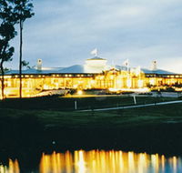 Arundel Hills Country Club - Accommodation Whitsundays