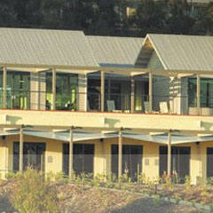 Cypress Lakes Golf & Country Club - Accommodation Whitsundays 0