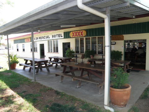 Commercial Hotel Wowan - Accommodation Whitsundays 1