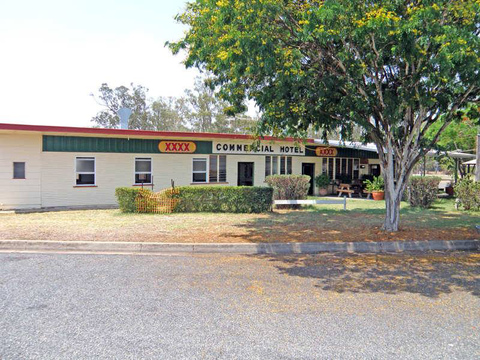 Commercial Hotel Wowan - Accommodation Whitsundays 2