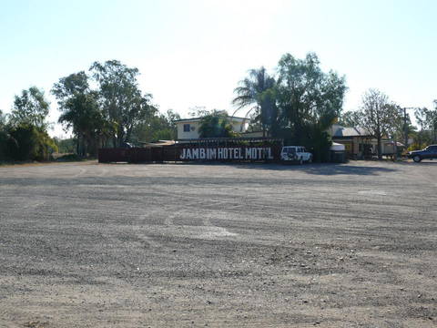 Jambin Hotel-Motel - Accommodation Whitsundays 0