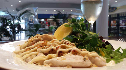 O'Malley's Irish Pub - Accommodation Whitsundays 4