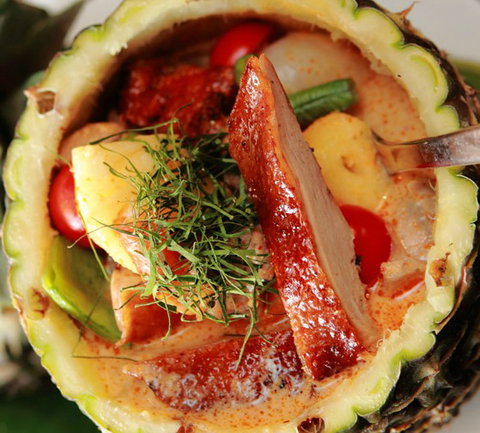 Fat Monks - Accommodation Whitsundays 0