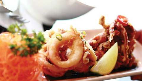 Fat Monks - Accommodation Whitsundays 3