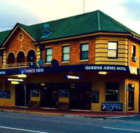 Queens Arms Hotel - Accommodation Whitsundays