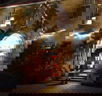 Abbey of the Roses - Christmas in July - Accommodation Whitsundays