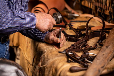 Bridle Making Workshop - Accommodation Whitsundays 1