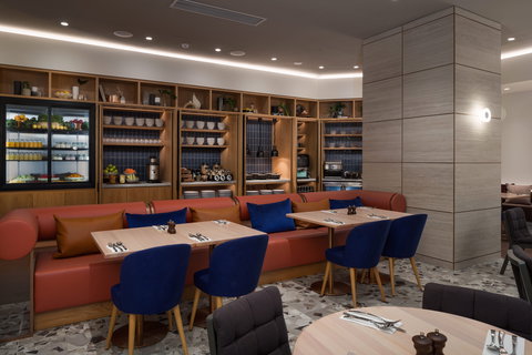 FOMO Friday's At Nautica Pool Bar & Kitchen - Accommodation Whitsundays 0