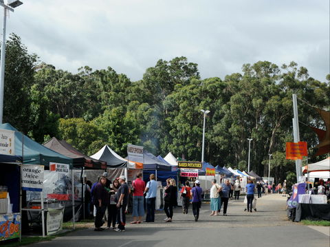 Lardner Park Market - Accommodation Whitsundays 0