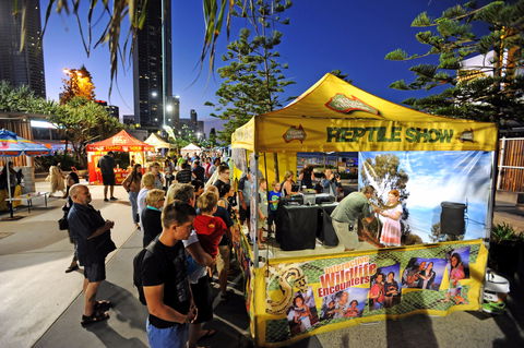 Surfers Paradise Beachfront Markets - Accommodation Whitsundays 0