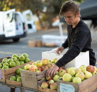 Carlton Farmers' Market - Accommodation Whitsundays