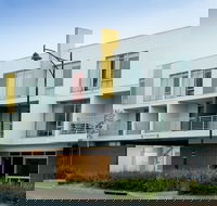 Mawson Lakes Hotel  Function Centre - Accommodation Whitsundays